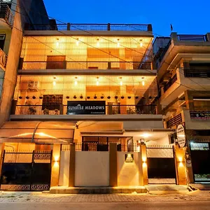 https://sunrise-meadows.hotels-varanasi.com