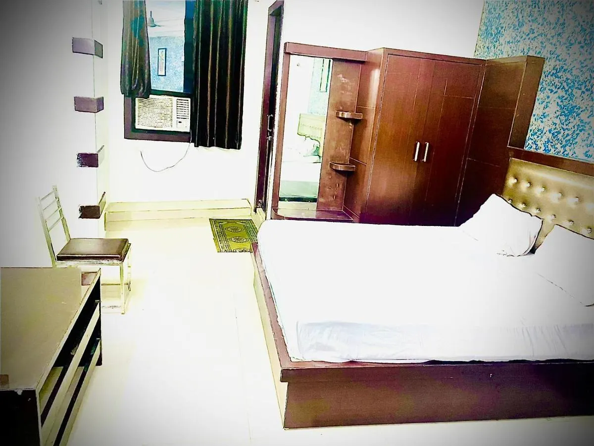 Blue Rose International, Family Hotel Agra
